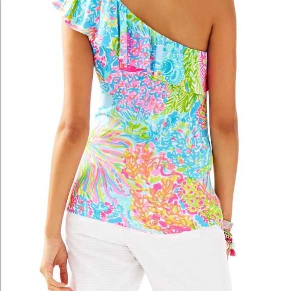 SOLD Lilly Pulitzer Neveah Top - Picture 2 of 2